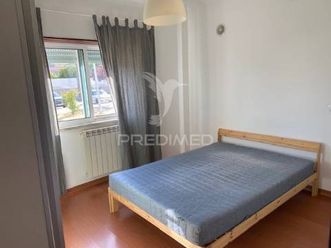 Apartamento t0 na quinta da courela - paio pires