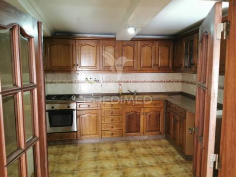 Moradia t3 no centro de tomar