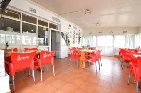 Restaurante muito central em albufeira