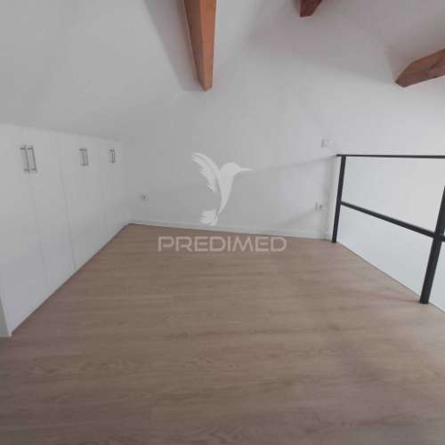Moradia t0 com mezanine totalmente renovada - cartaxo