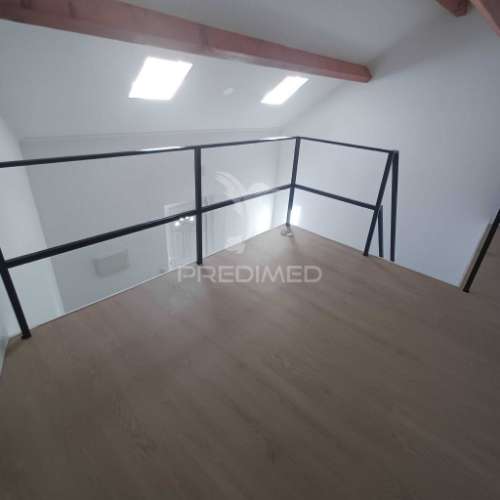 Moradia t0 com mezanine totalmente renovada - cartaxo
