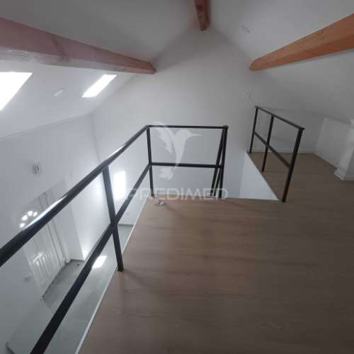 Moradia t0 com mezanine totalmente renovada - cartaxo