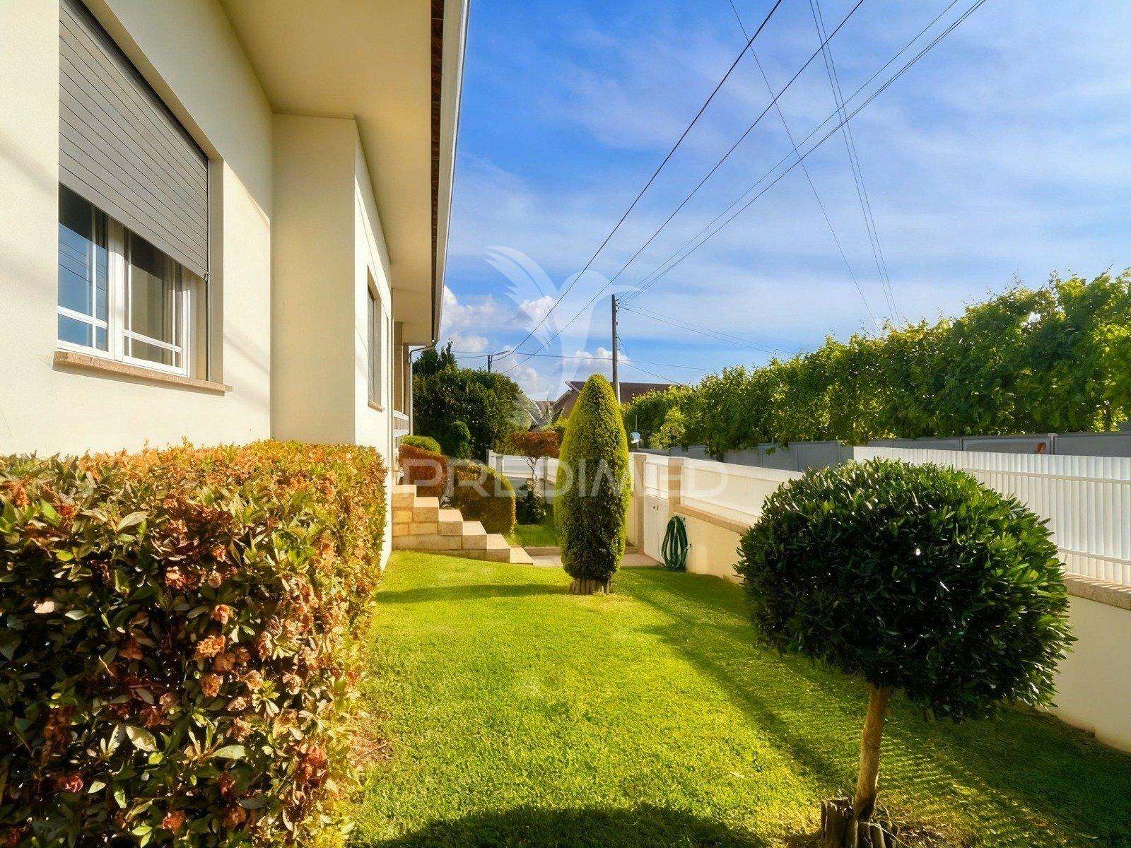 Moradia t4 individual com piscina e jardim | sabariz – vila verde