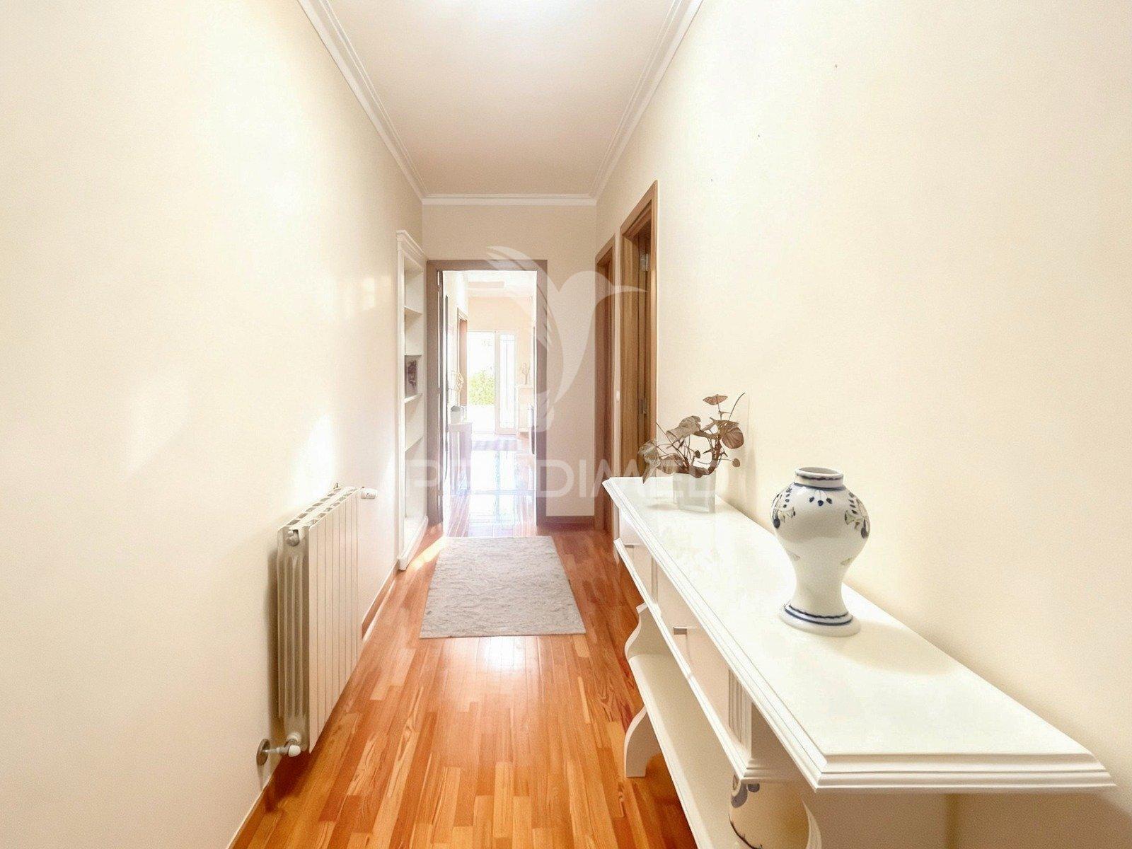 Moradia t4 individual com piscina e jardim | sabariz – vila verde