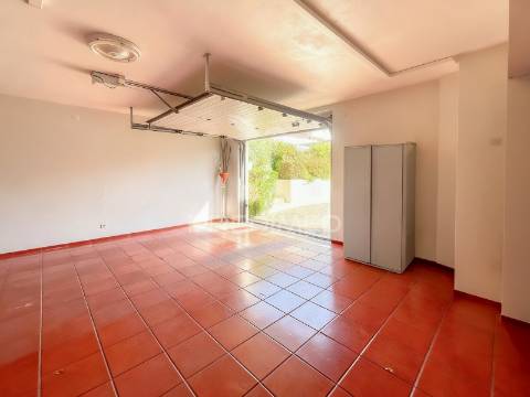 Moradia t4 individual com piscina e jardim | sabariz – vila verde
