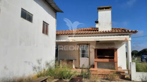 Herdade com elevado potencial de 3.437m2 em mil brejos batão – torrão – alcácer do sal