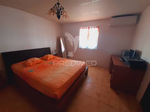 Moradia t2+1 alfundão