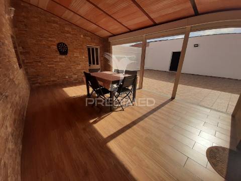 Moradia t2+1 alfundão