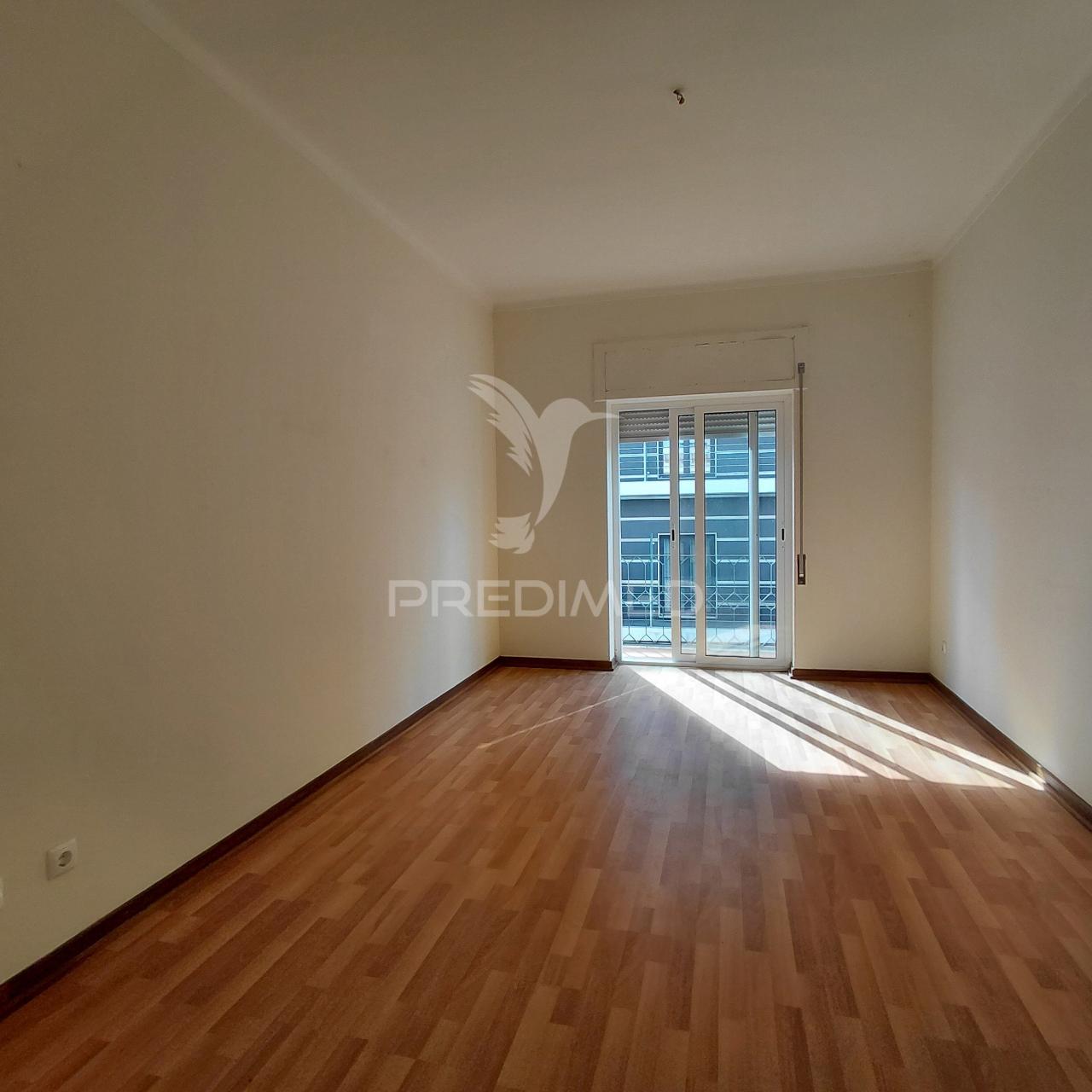 Apartamento t3 zona central portalegre
