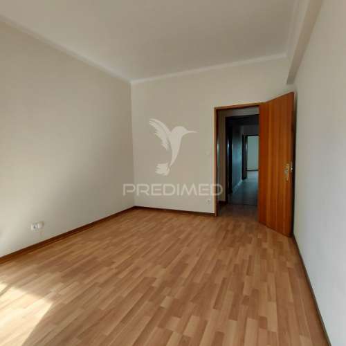 Apartamento t3 zona central portalegre