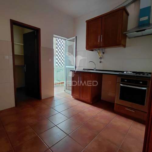 Apartamento t3 zona central portalegre