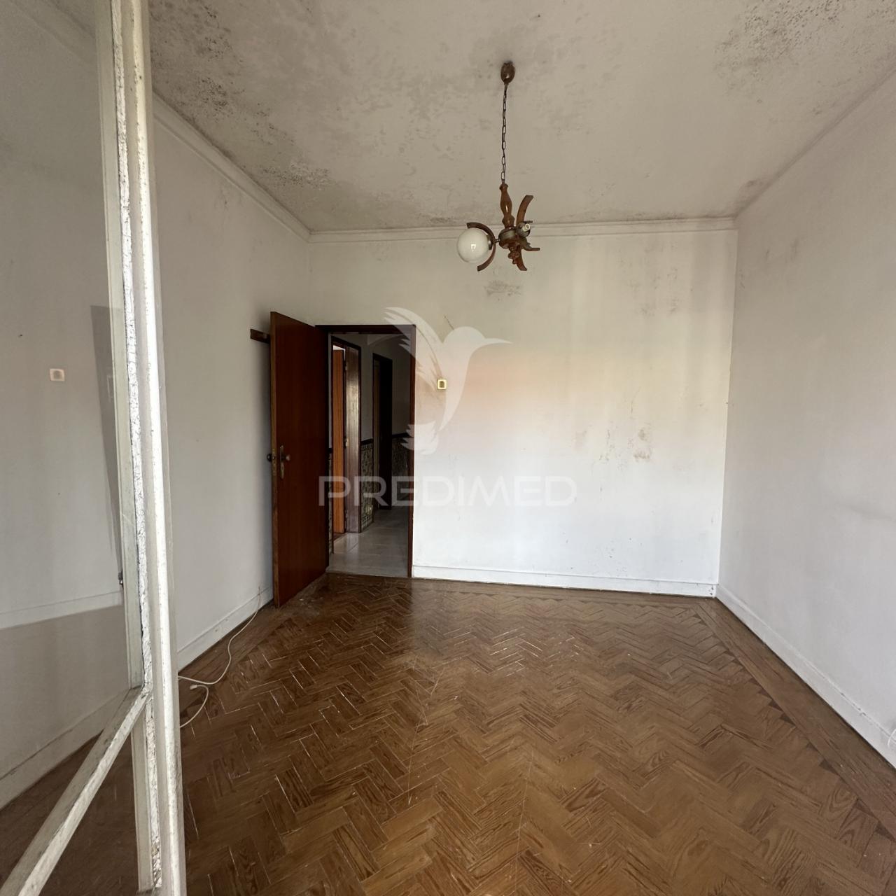 Apartamento t2 amadora - mina de agua