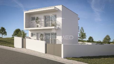 Moradia t2 moderna em construção em nazaré para comprar