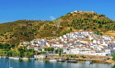 Elegância e exclusividade à beira do guadiana: apartamento t3 totalmente remodelado em alcoutim