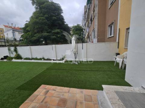 Apartamento benfica com espetacular  terraço