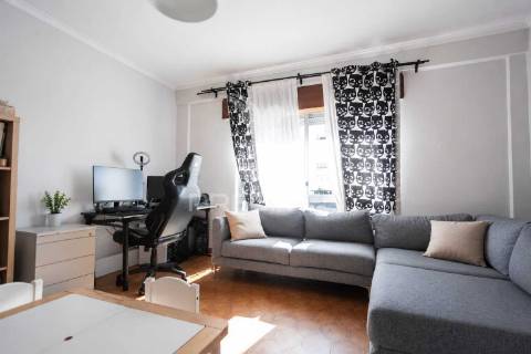 Apartamento t2 em samora correia