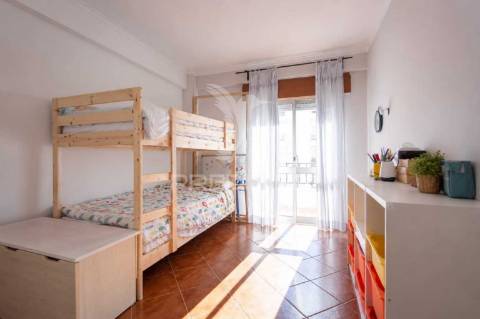 Apartamento t2 em samora correia