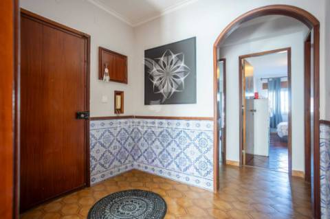Apartamento t2 em samora correia