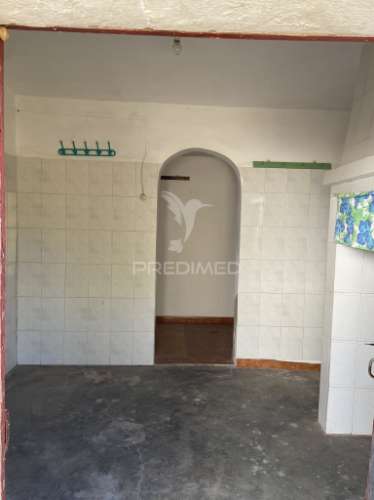 Moradia t2 com terreno misto de 7.500 m² – são brás dos matos, alandroal