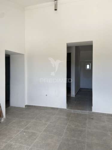 Moradia t2 com logradouro, remodelada, em são brás dos matos, alandroal