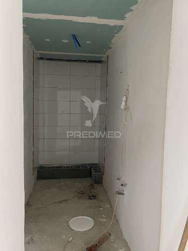 Moradia t2 com logradouro, remodelada, em são brás dos matos, alandroal