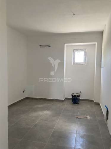 Moradia t2 com logradouro, remodelada, em são brás dos matos, alandroal