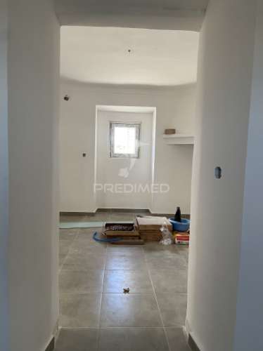 Moradia t2 com logradouro, remodelada, em são brás dos matos, alandroal