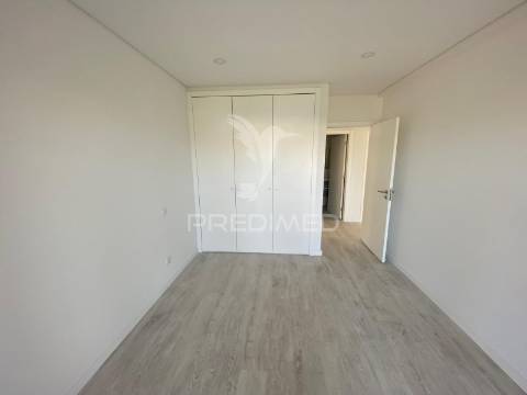 Apartamento t3 de excelência na aldeia de paio pires