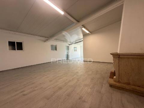 Moradia t3 com terreno e poço casével - santarém