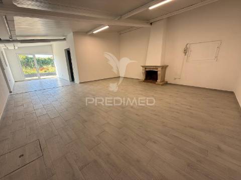 Moradia t3 com terreno e poço casével - santarém
