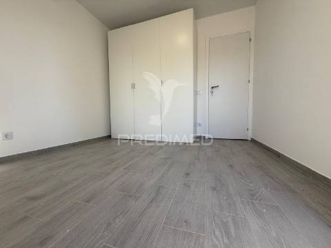 Moradia t3 com terreno e poço casével - santarém