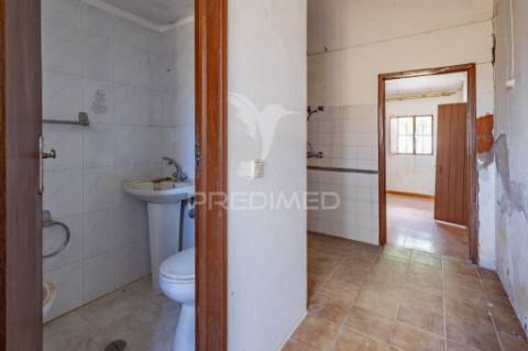 Moradia t10 no sabugueiro com quintal e garagem!