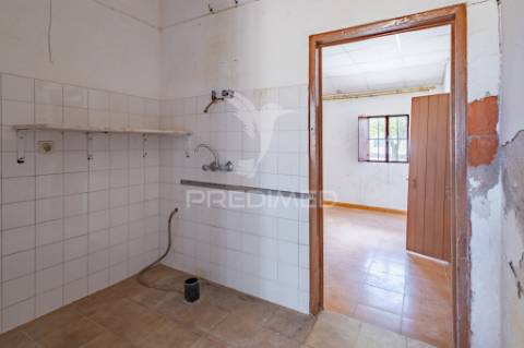 Moradia t10 no sabugueiro com quintal e garagem!