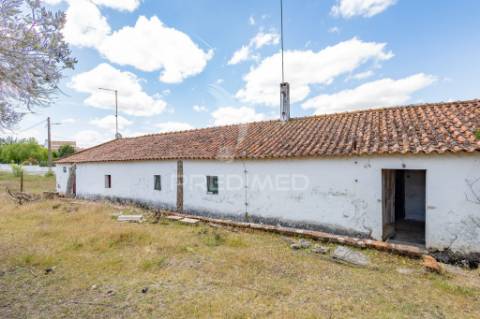 Moradia t10 no sabugueiro com quintal e garagem!