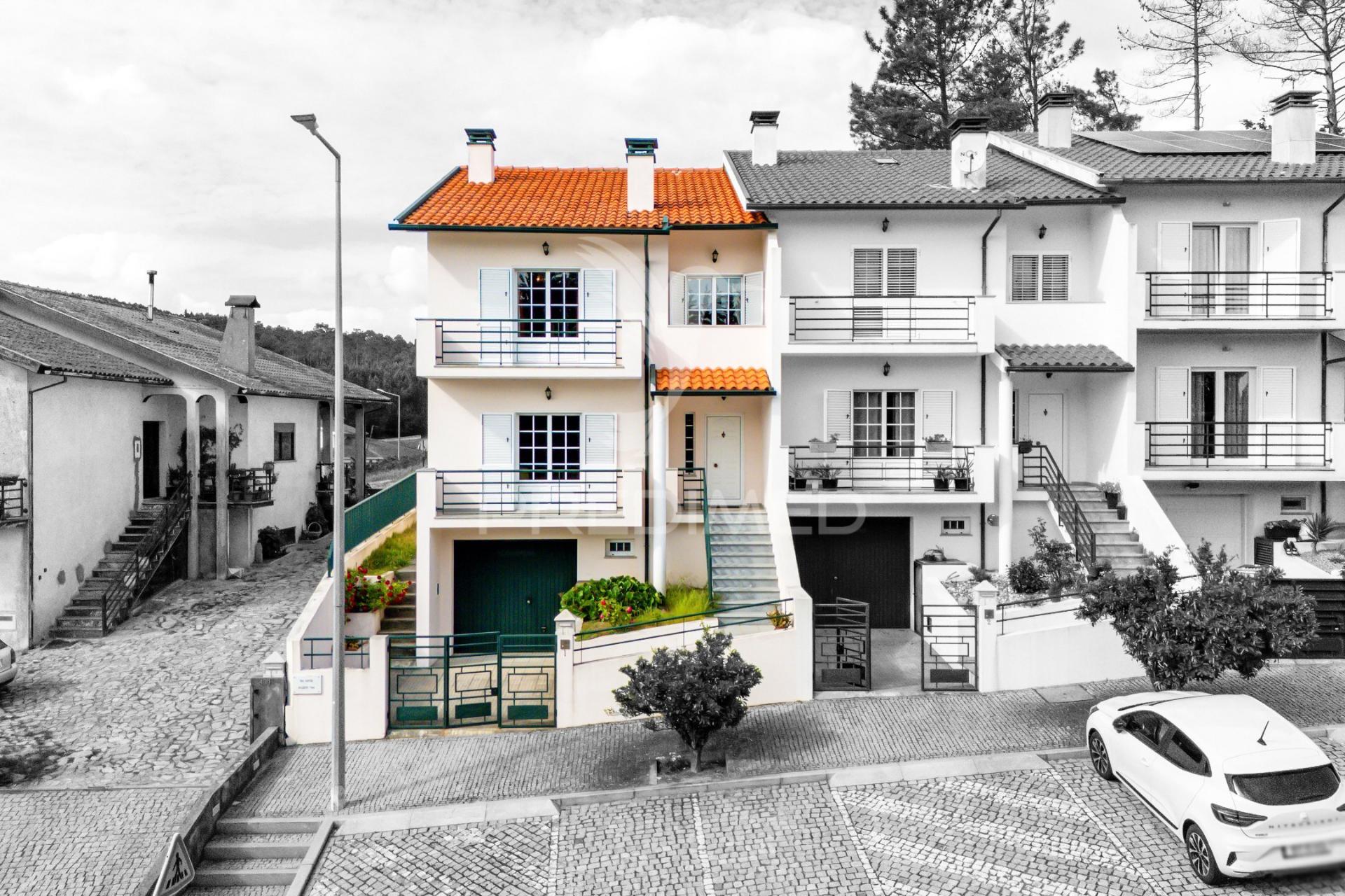 Moradia t4 + sótão - localização privilegiada  castro daire