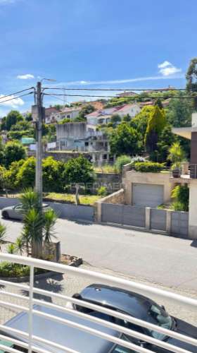 Vende-se t2 em valpedre - penafiel
