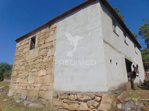 Quintinha p/ recuperar em torgueda - vila real