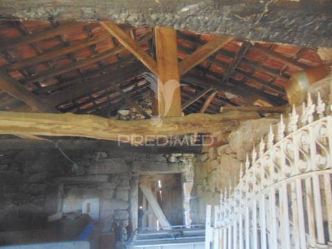 Quintinha p/ recuperar em torgueda - vila real