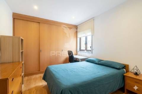 Apartamento t2 em gaia, na soares dos reis - rua alfredo keil