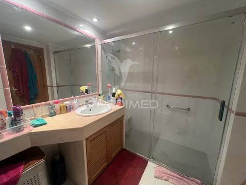 Apartamento t3 com garagem e arrecadação – urbanização quinta dos fidalguinhos