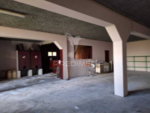 Oportunidade de investimento – espaço comercial com grande potencial em alcande, santarém