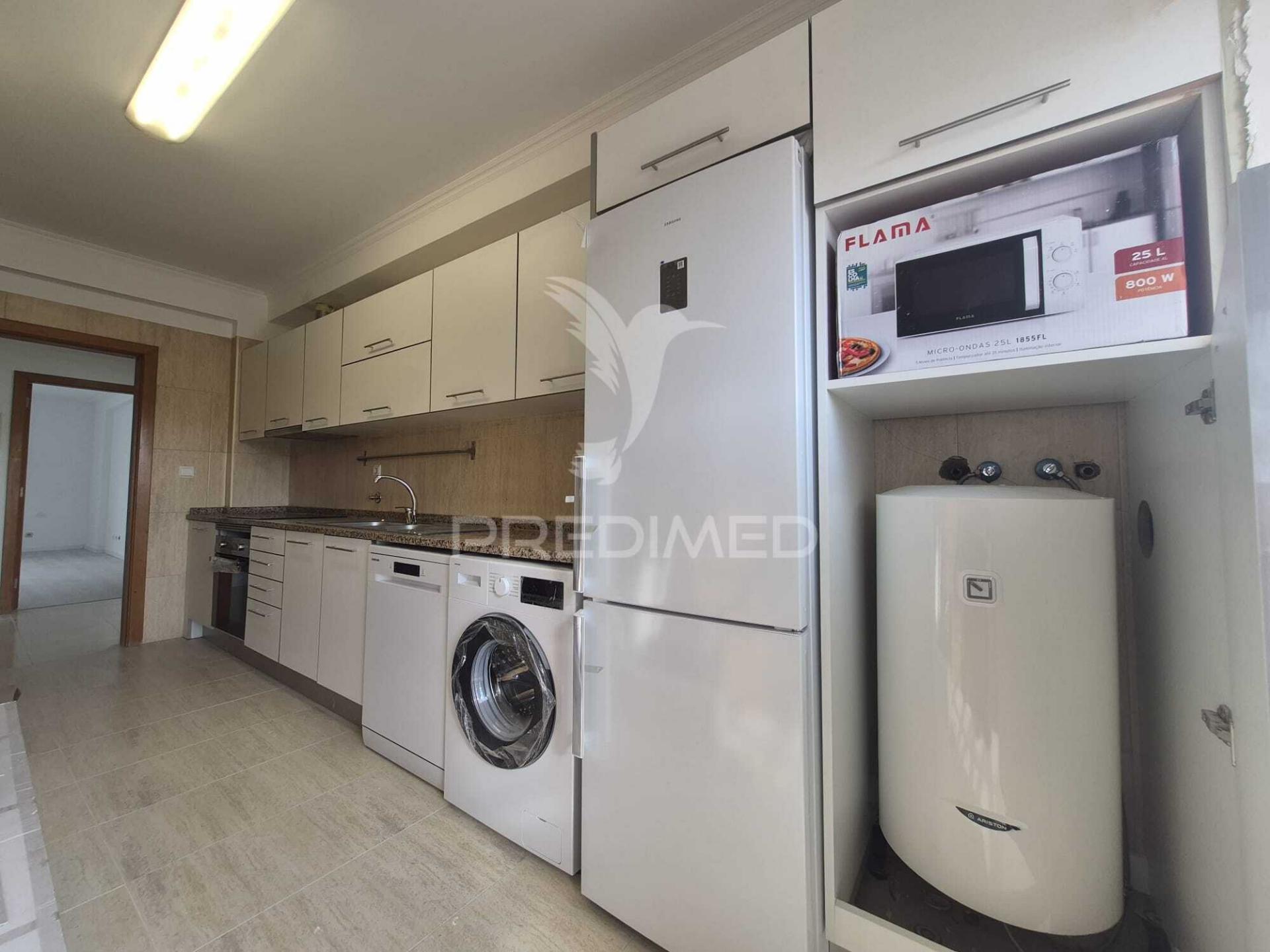 Apartamento t2 no feijo-almada