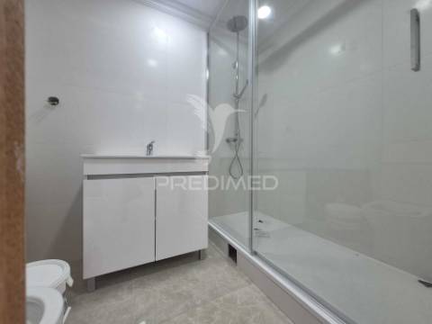 Apartamento t2 no feijo-almada