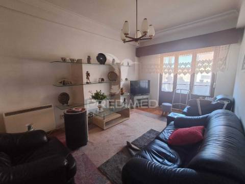 Apartamento t3  | monte abraão