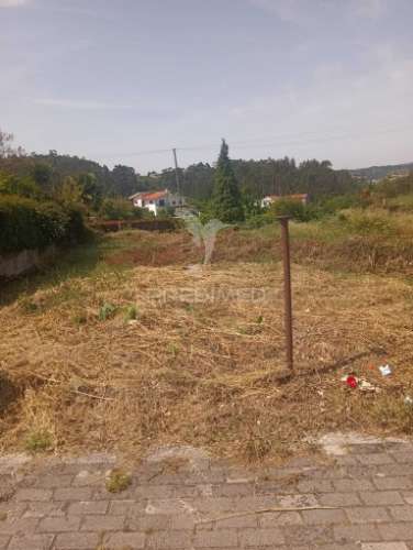 Moradia moderna t3/t4 em quinchães – fafe