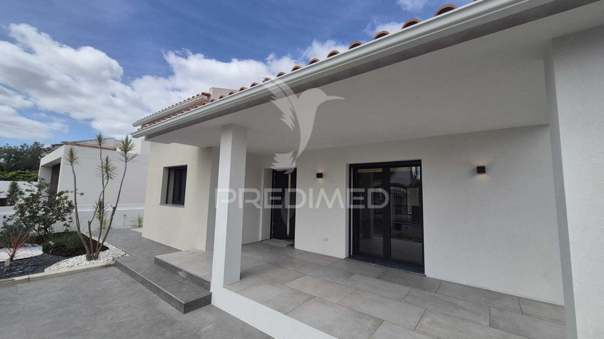 Moradia t4 em fernão ferro