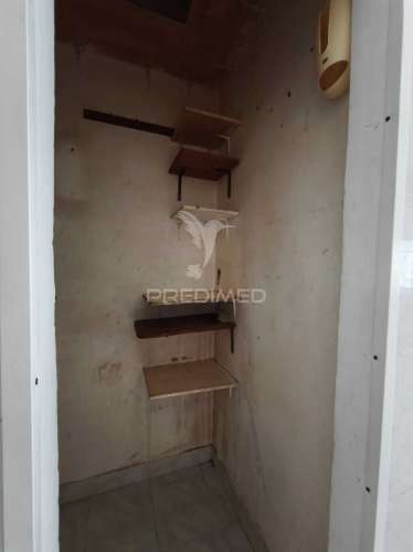 Apartamento t3+1 para remodelar