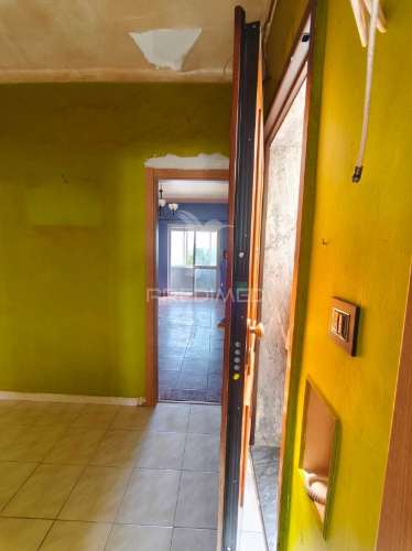 Apartamento t3+1 para remodelar