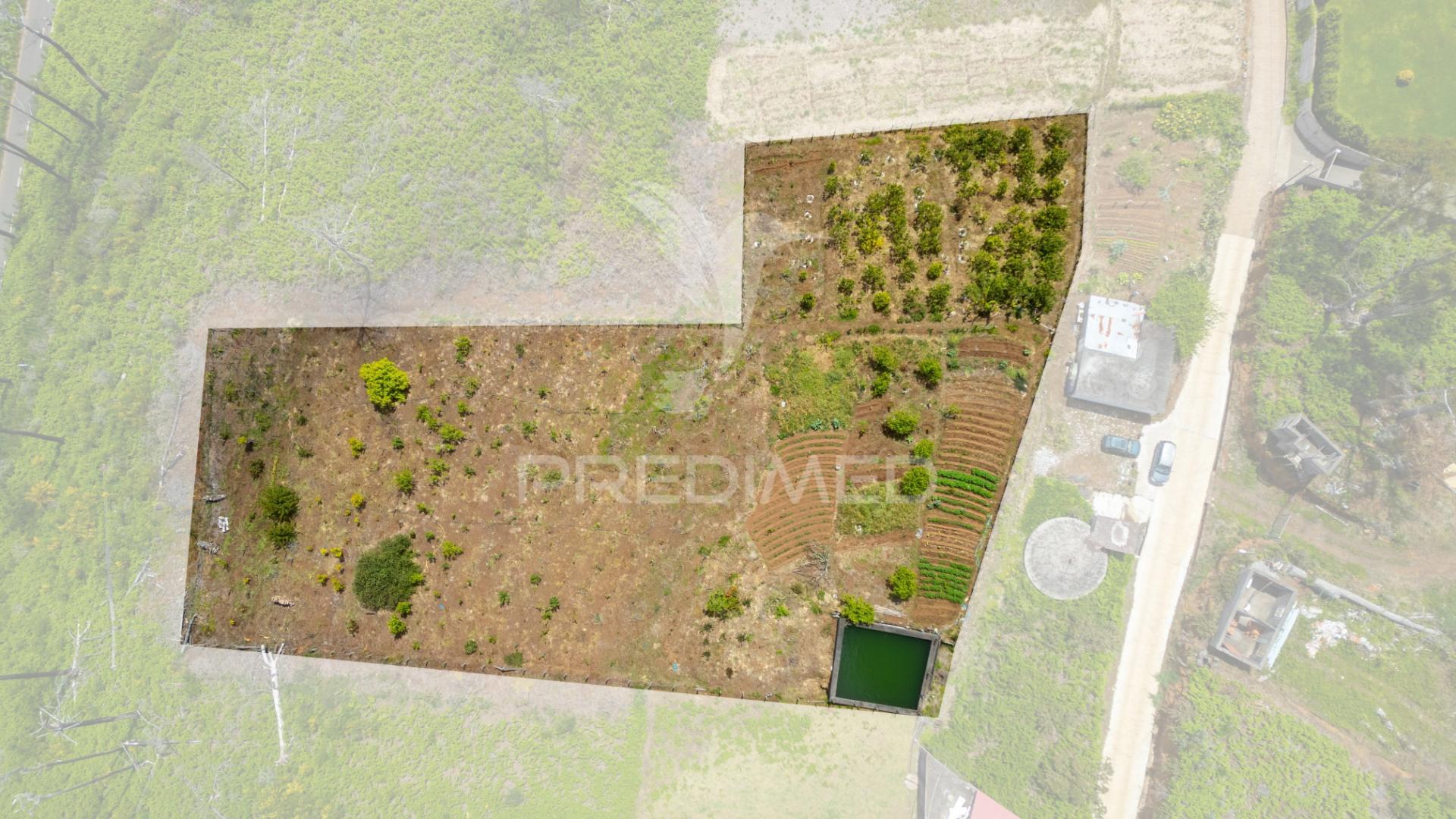 Terreno com excelente área e potencial de investimento