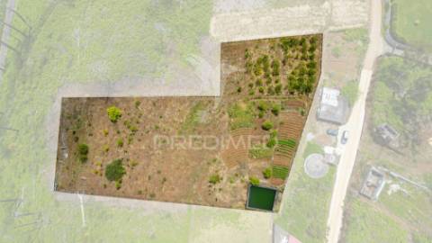 Terreno com excelente área e potencial de investimento